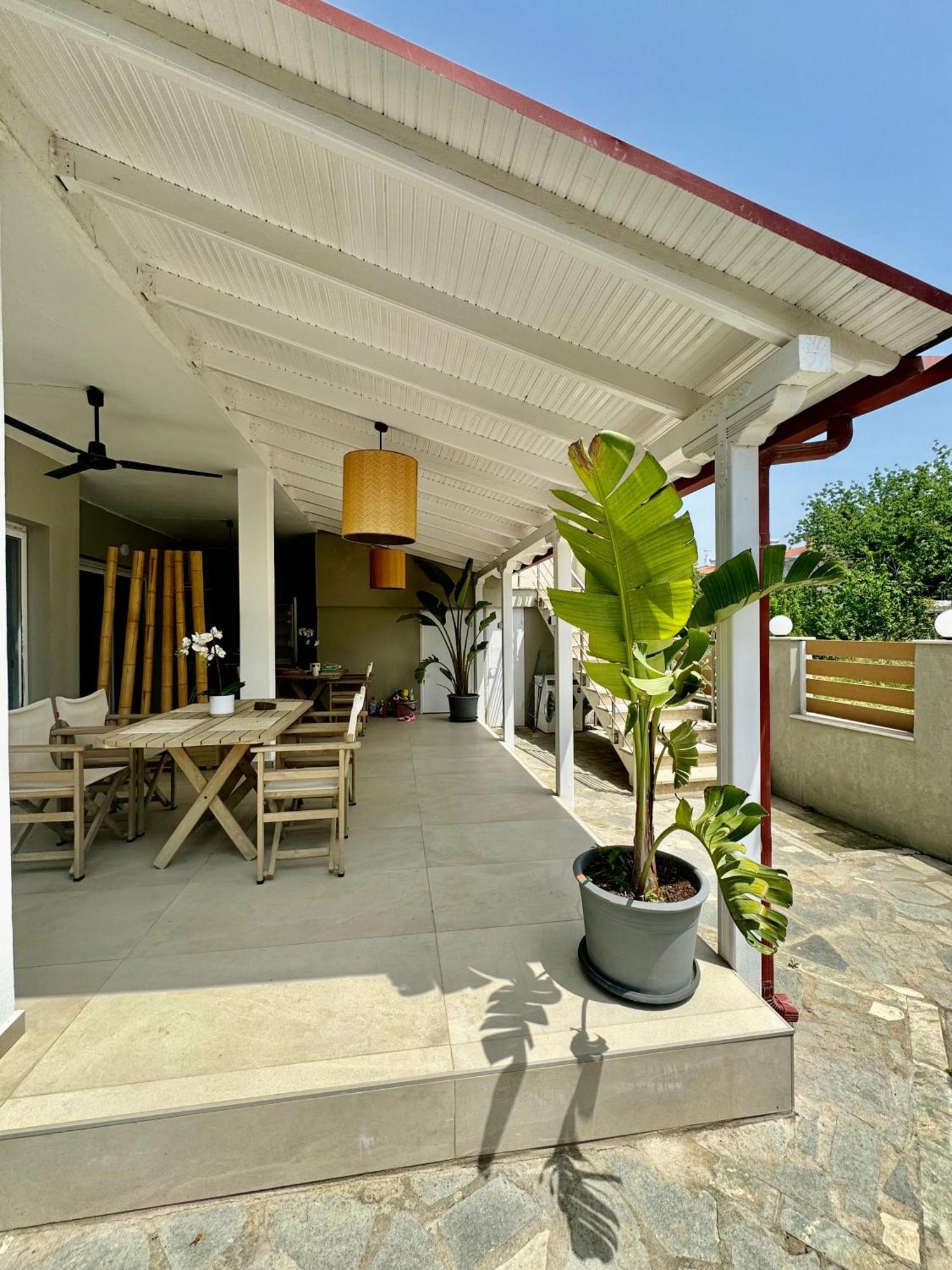 Central Luxury Apartment In Paralia Ofryniou Ofrínion Buitenkant foto